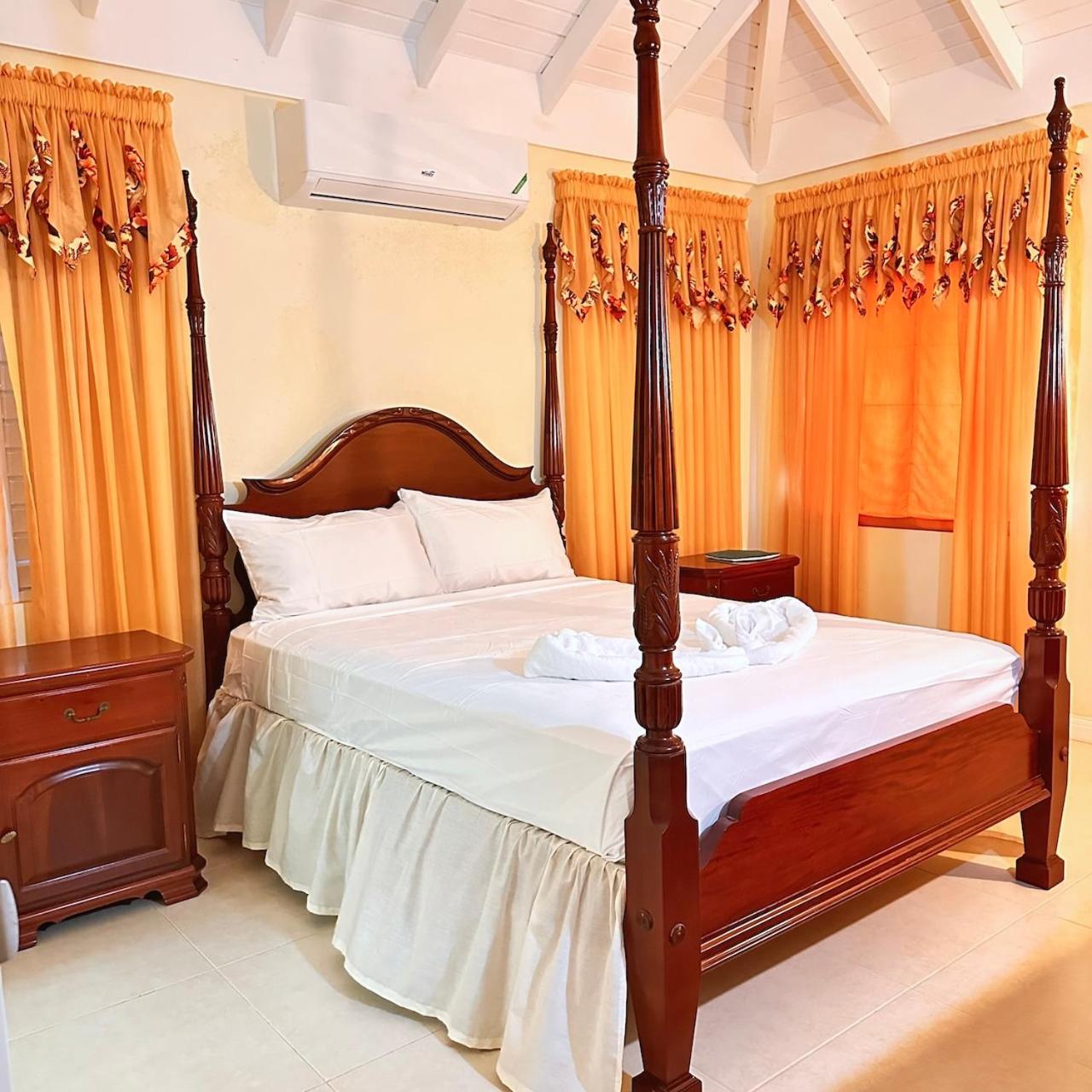 Jamnick Vacation Rentals - Richmond, St Ann, Jamaica Ocho Rios Room photo