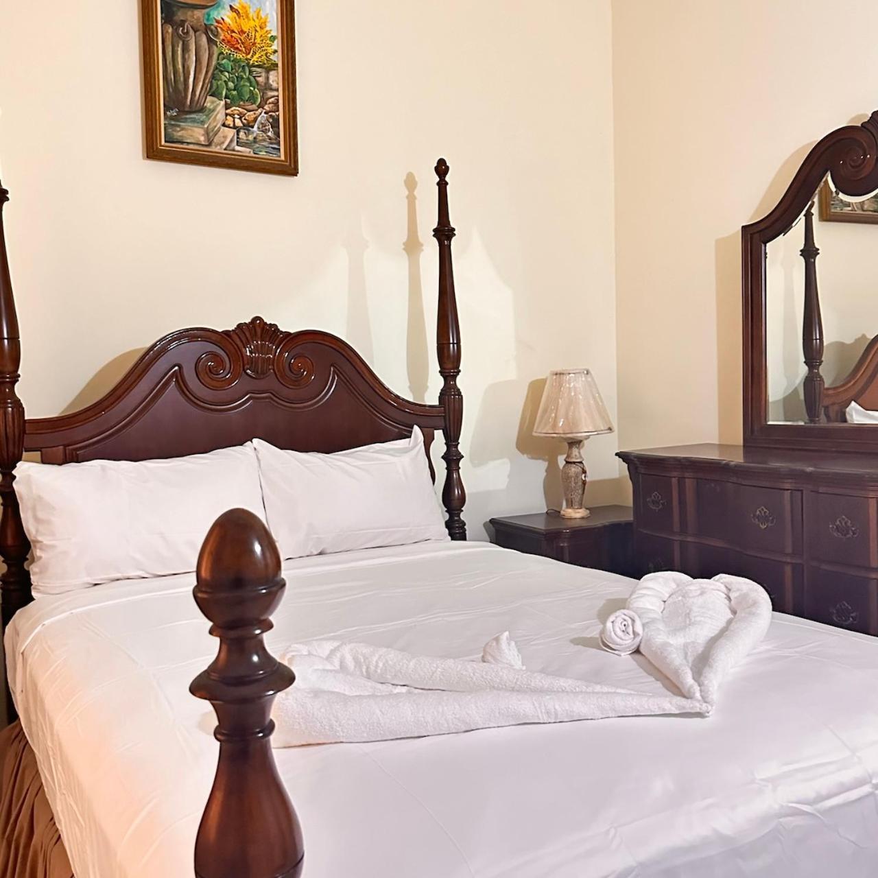 Jamnick Vacation Rentals - Richmond, St Ann, Jamaica Ocho Rios Room photo